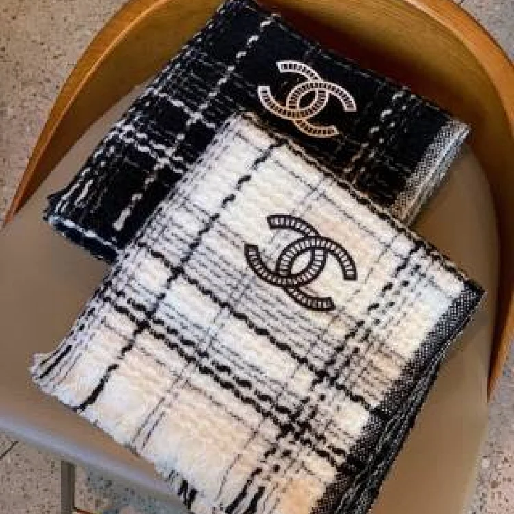 Chanel 7431358609