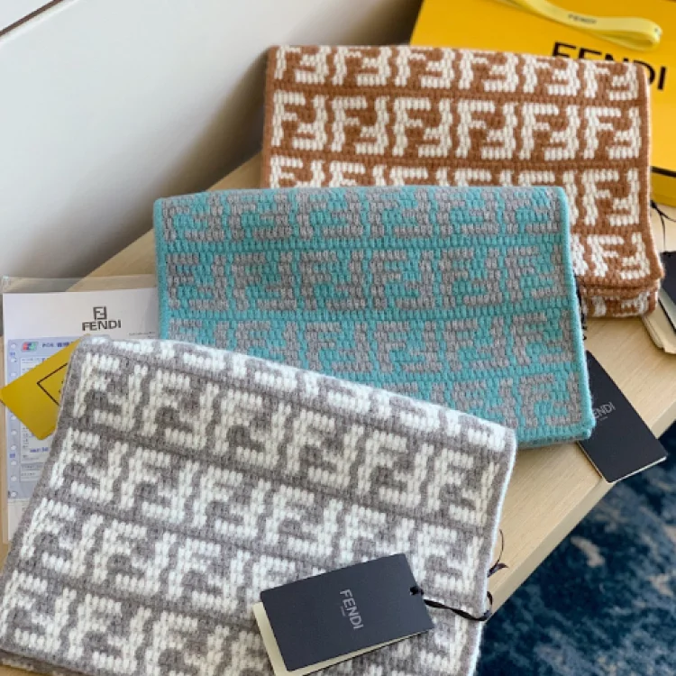 FENDI 7433248466