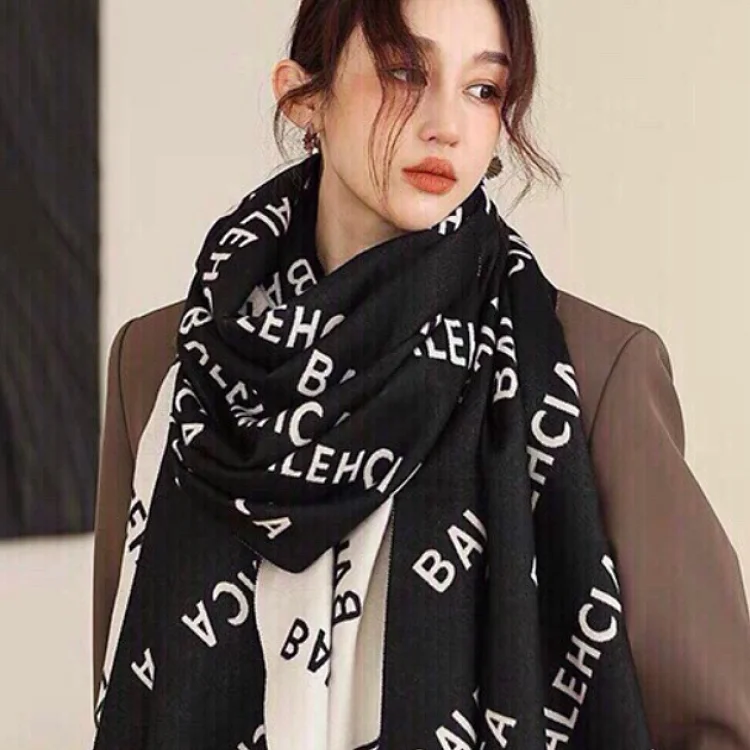 Balenciaga 7433276068