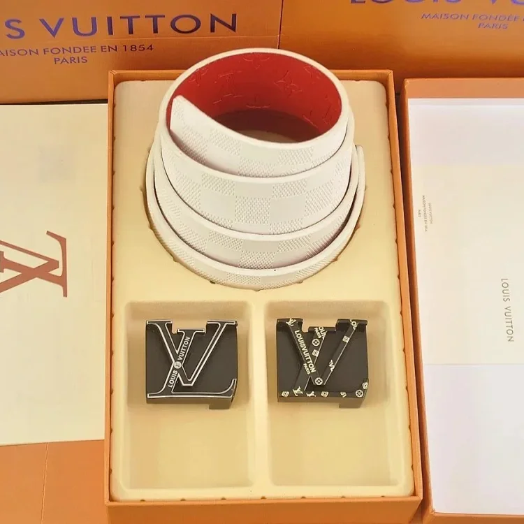 LV 7411396126