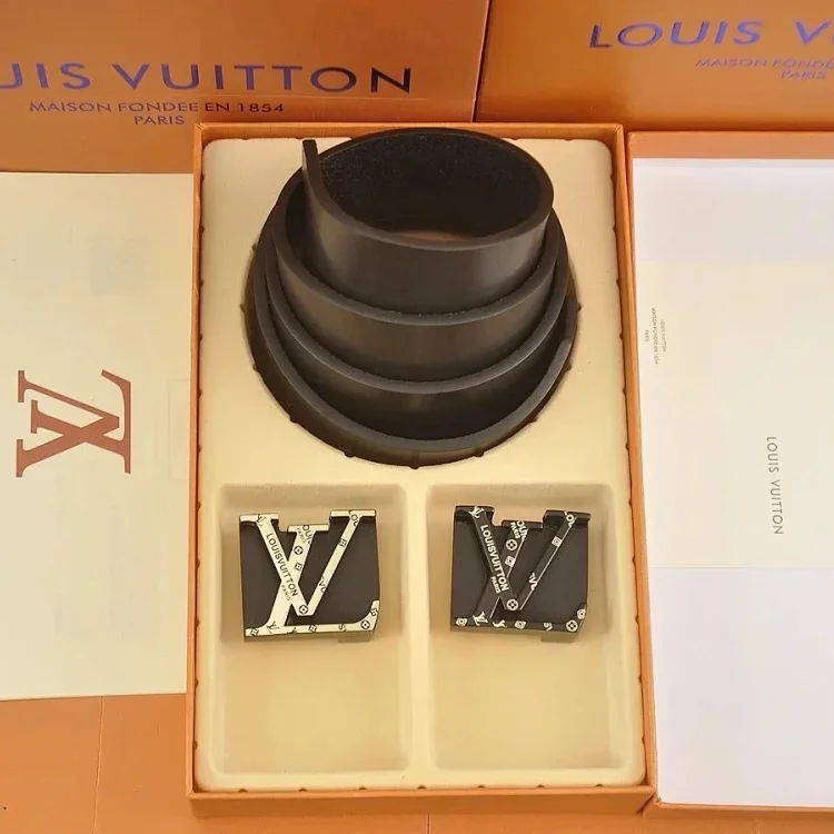 LV 7409490611