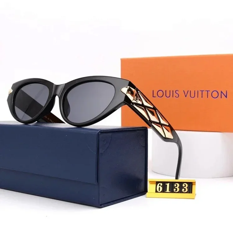 LOURS VUITTON 7411231106