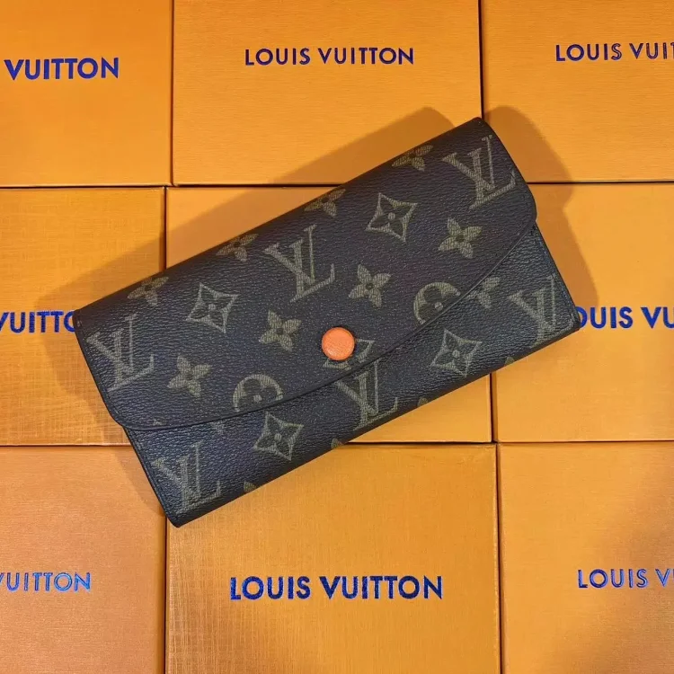 LV 7471831607