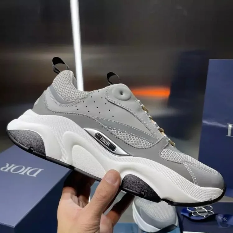 DIOR 7489589238