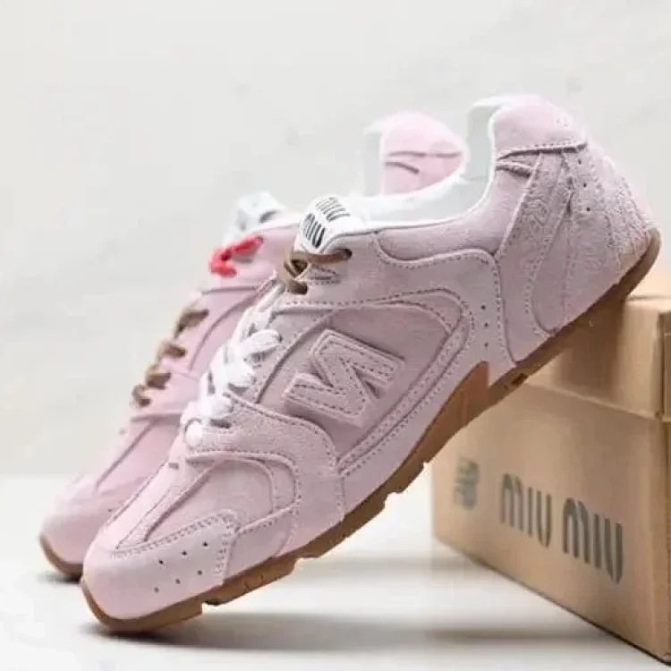 New Balance 7488270555